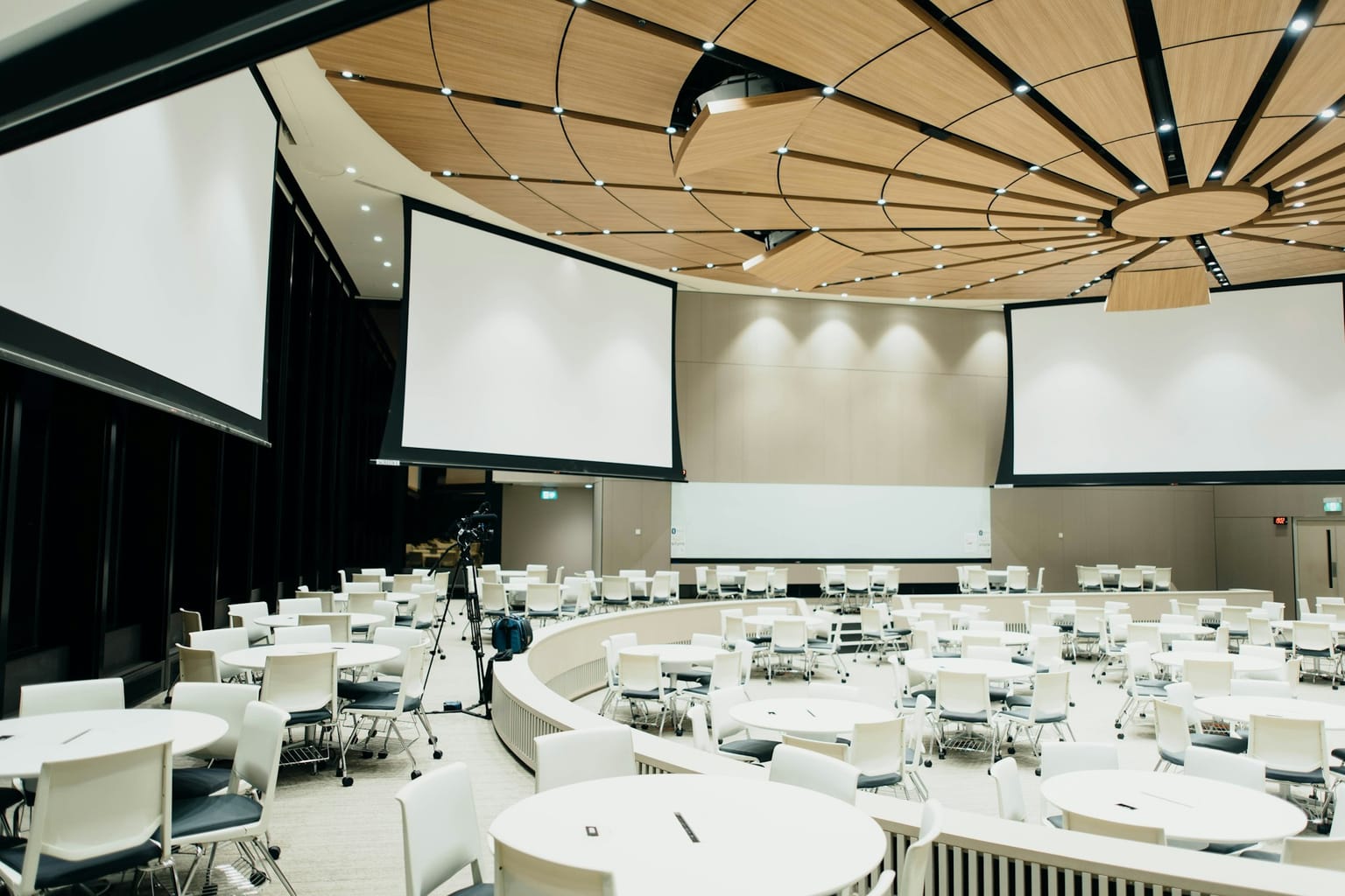 Event networking ideas that feel natural (not forced)