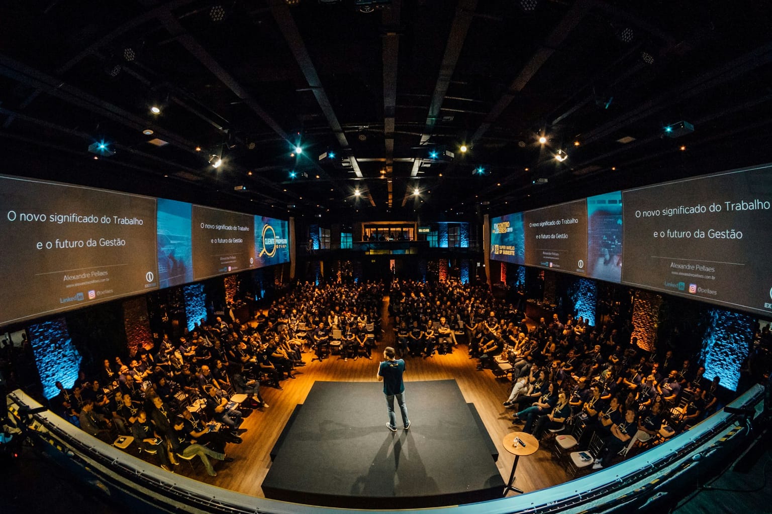 Hybrid event best practices: no second-class remote experience